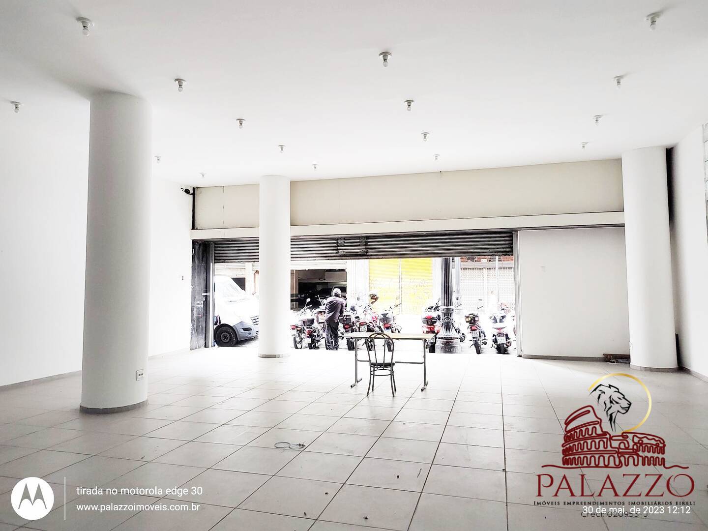 Loja-Salão, 572 m² - Foto 1