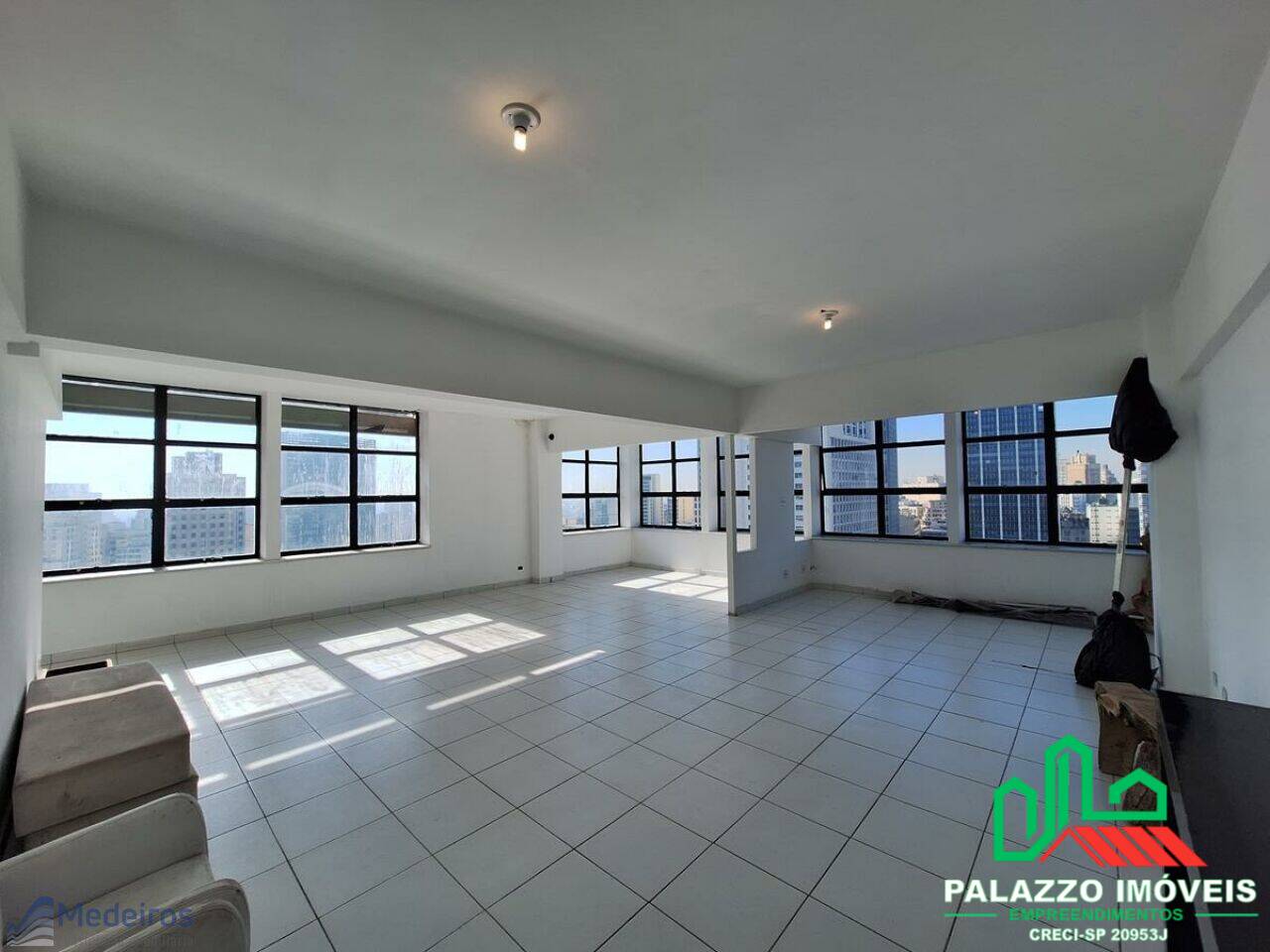 Sala-Conjunto, 100 m² - Foto 1