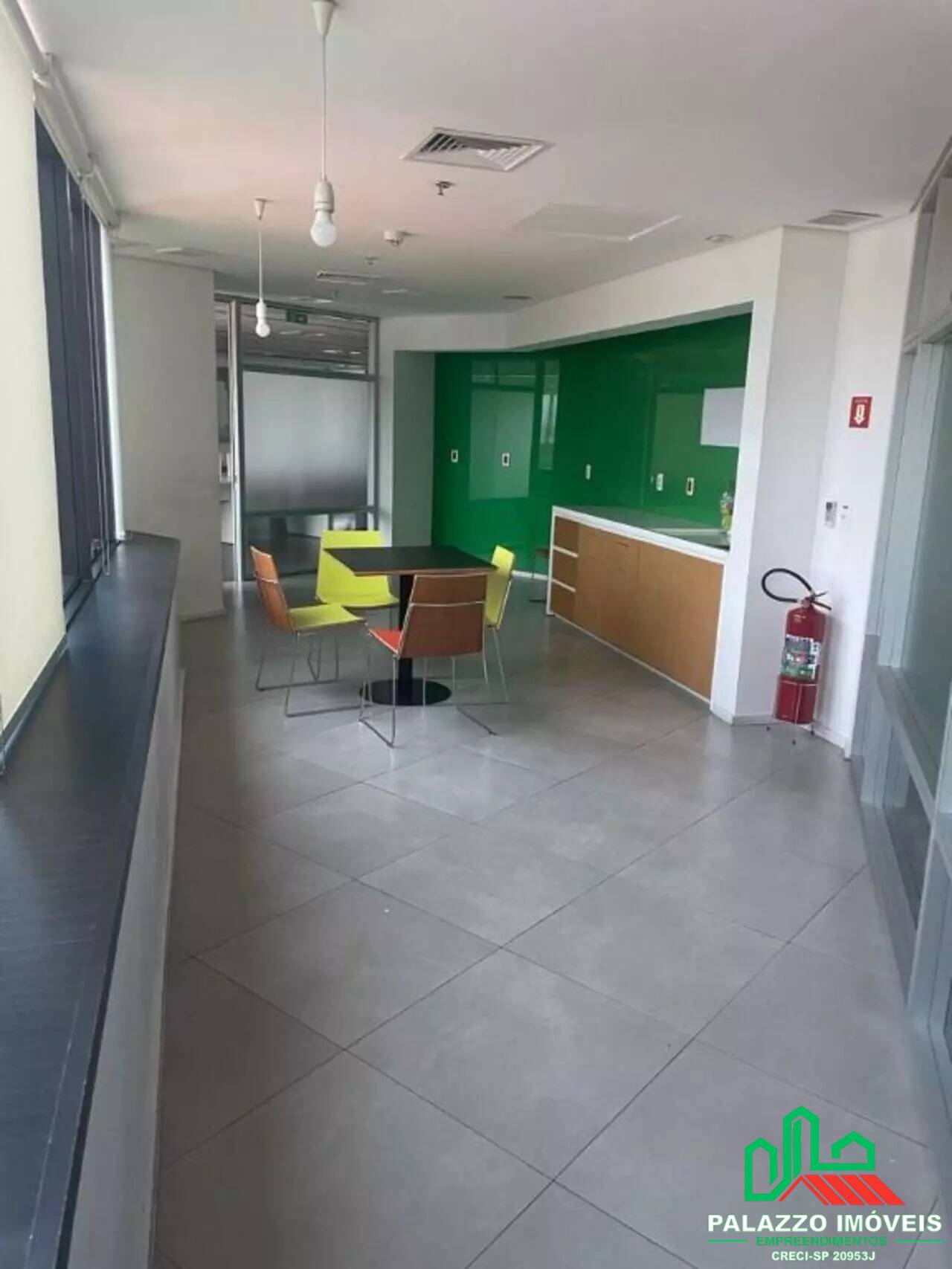 Sala-Conjunto, 1550 m² - Foto 13