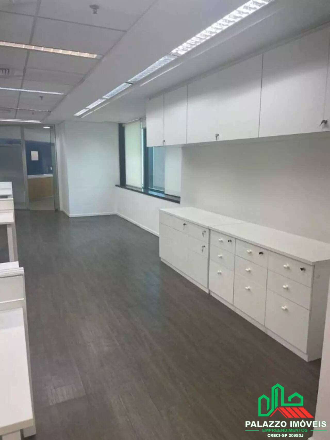 Sala-Conjunto, 1550 m² - Foto 32
