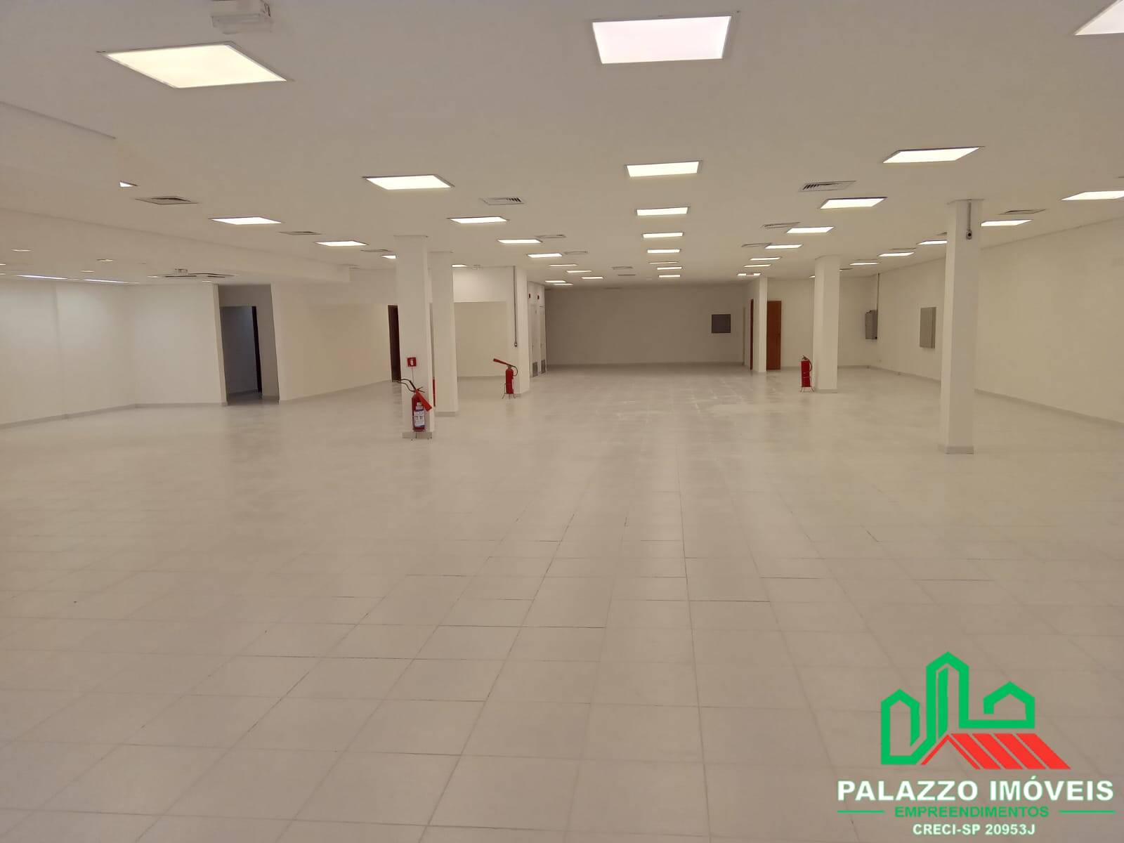 Loja-Salão, 694 m² - Foto 1