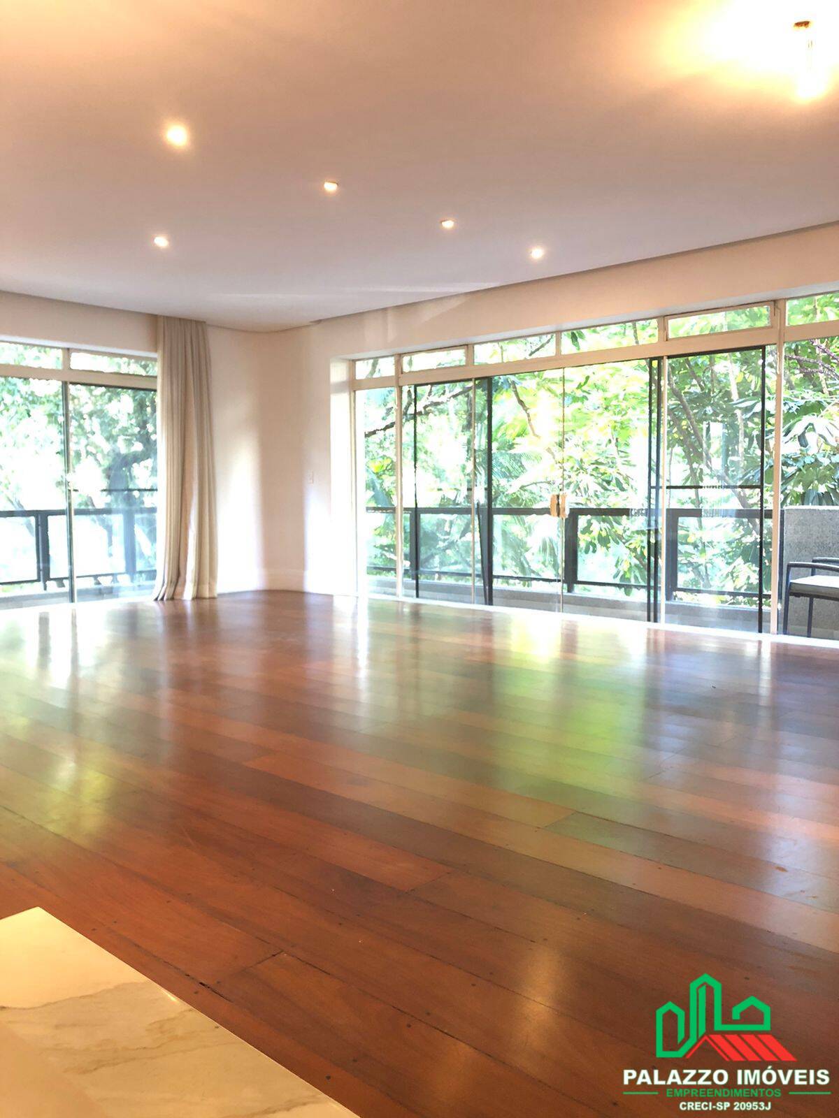 Apartamento, 3 quartos, 245 m² - Foto 4