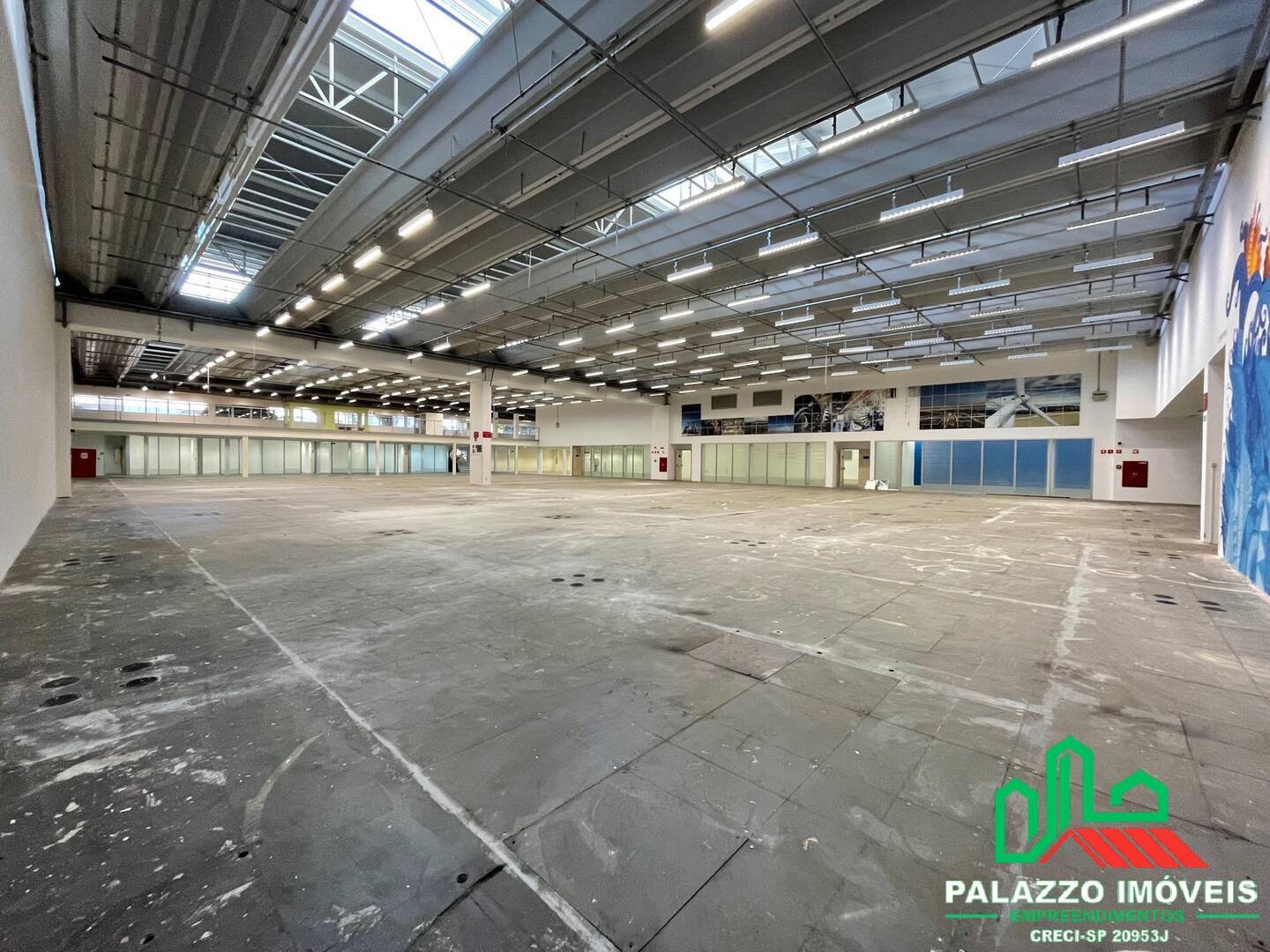Prédio Inteiro, 4243 m² - Foto 1